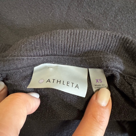 Athleta Black Asymmetrical Sweatshirt XS Crewneck Pullover Cozy Athleisure - Picture 3 of 4